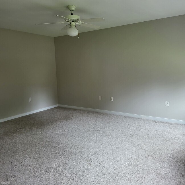 Building Photo - 4 br, 2.5 bath House - 12302 Hillcreek Circle