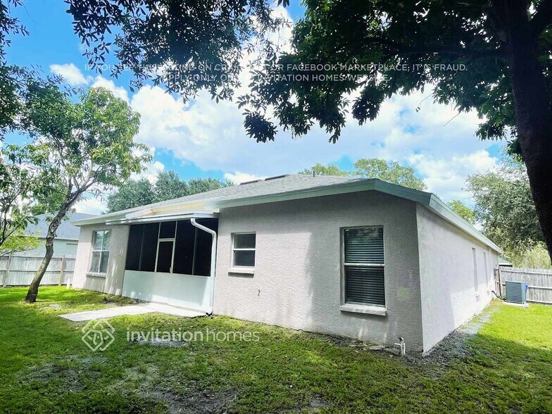 Building Photo - 10214 Ashley Oaks Dr