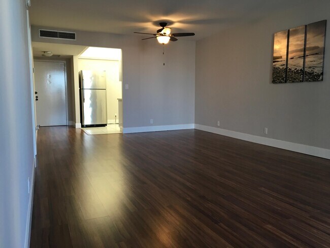 Building Photo - 600 Three Islands Boulevard
