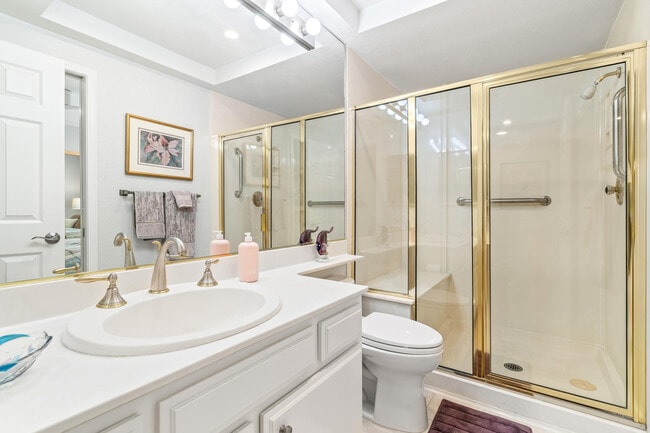 Building Photo - 39 Maximo Way