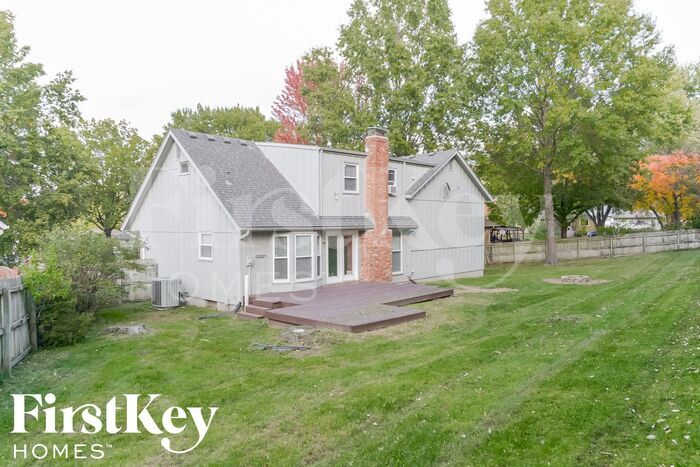 Building Photo - 1333 SW 21st St