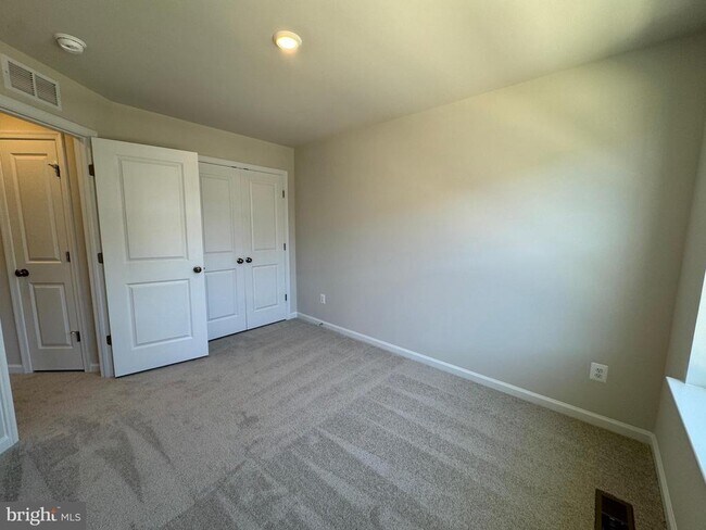 Building Photo - 1339 Cedar Vly Rd