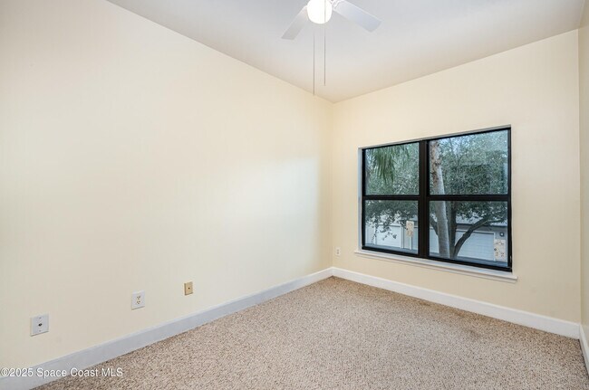 Building Photo - 6470 Borasco Dr