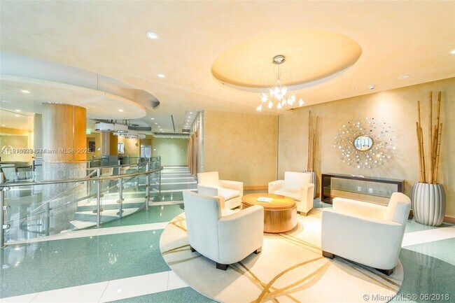 Building Photo - 218 SE 14th St