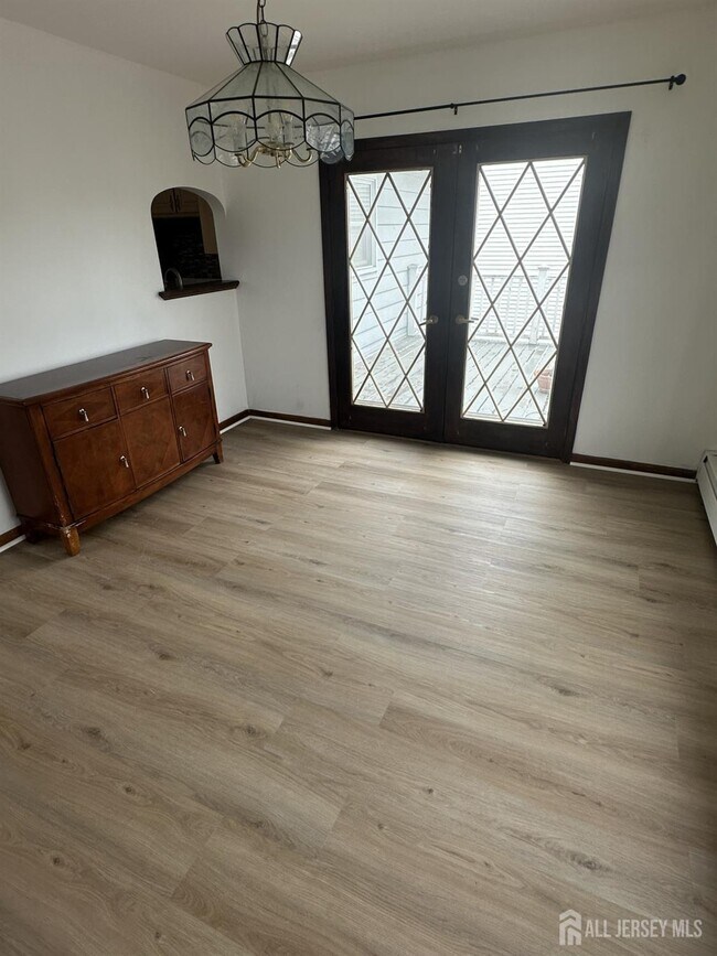 Building Photo - 182 Bloomfield Ave