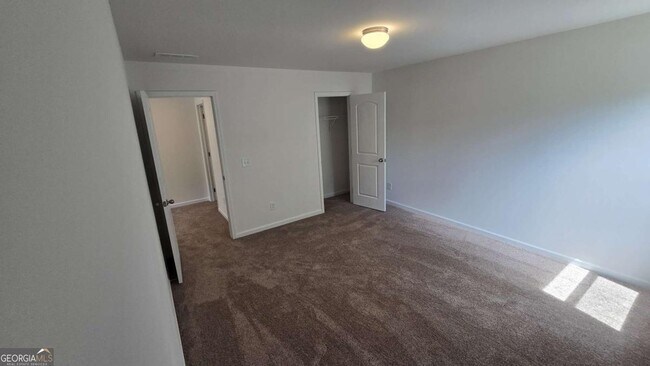 Building Photo - 95 Berry Dr