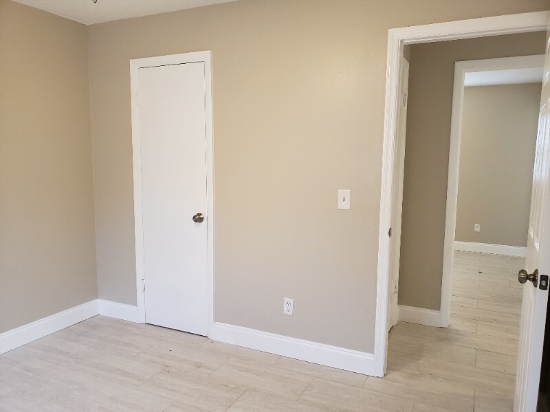 Building Photo - 5725 Cardinal Guard Ave