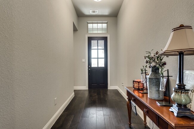 Building Photo - Beautiful Home in Sought-After NWISD!