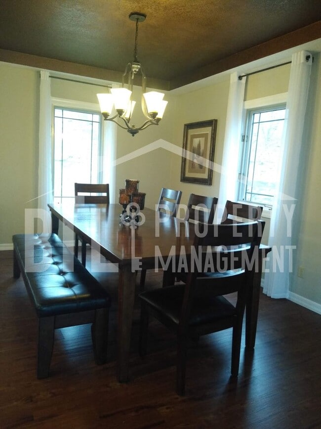 Building Photo - Furnished Kimberling City Duplex! ALL UTIL...