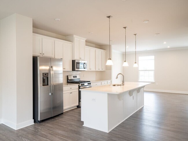 Building Photo - Townhome on the Chapel Hill/Durham line- A...