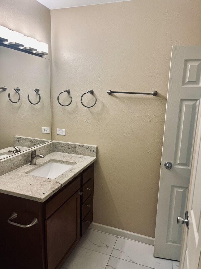 Building Photo - 3663 S Sheridan Blvd