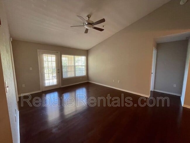 Building Photo - 7800 Point Meadows Dr