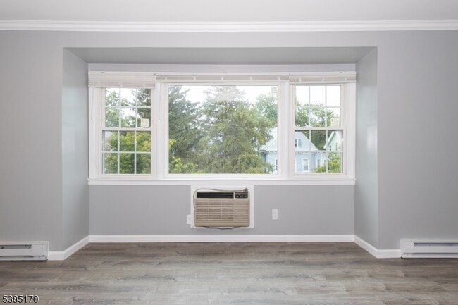 Building Photo - 190 Park St