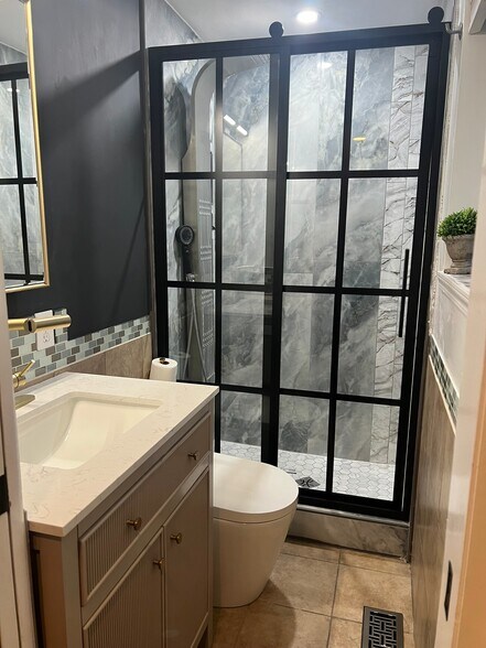 Building Photo - 4453 Fillmore Ave