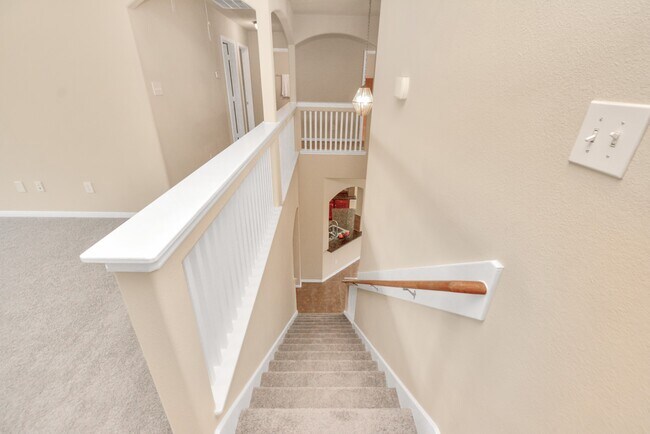 Building Photo - 25206 Hazel Ranch Dr