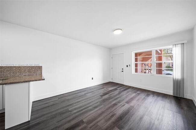 Building Photo - 3551 SW 10th St