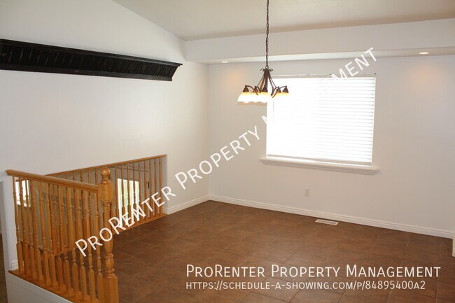 Building Photo - 1989 N 2530 W