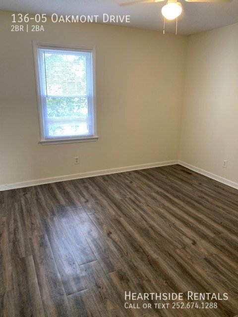 Building Photo - 136 Oakmont Dr