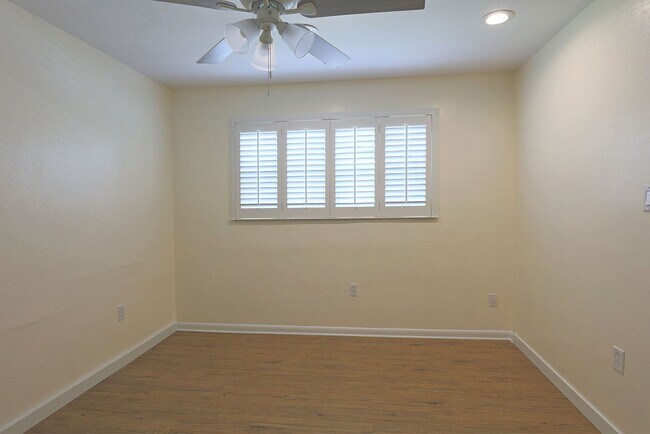 Building Photo - 1353 Stadler Dr