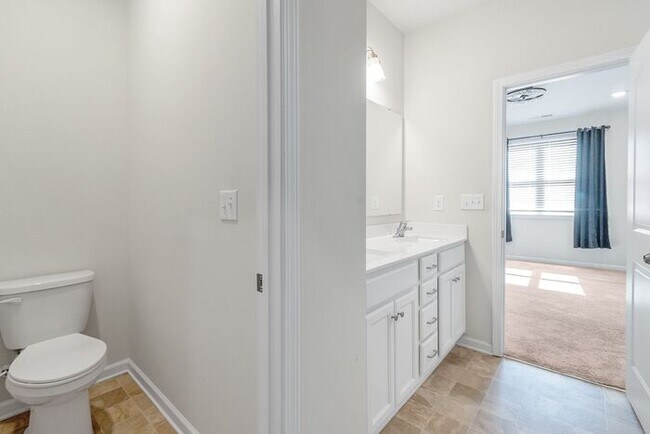 Building Photo - Luxury Living Begins at Home: Where Every Day Feels Like a Retreat; 5BR/3BA, Office