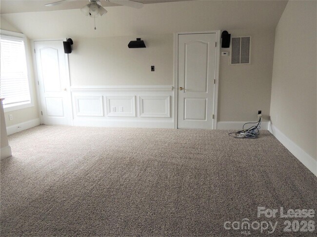 Building Photo - 14555 Adair Manor Ct