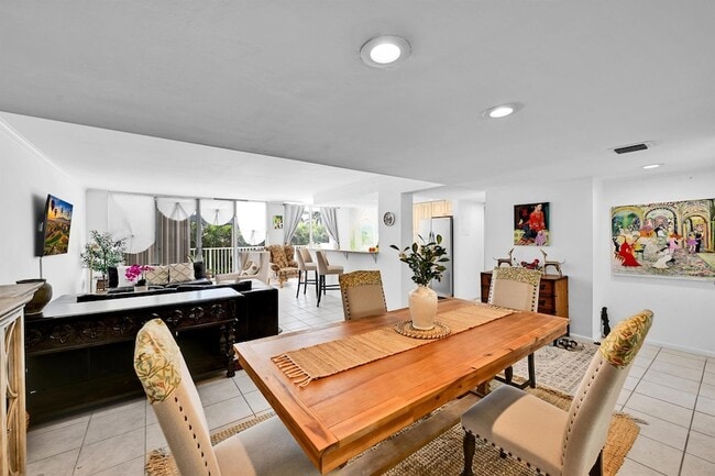 Building Photo - 2860 S Ocean Blvd