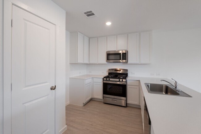 Building Photo - 3214 Mound Rdg