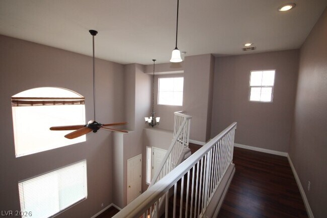 Building Photo - 947 Whispering Grove Ave