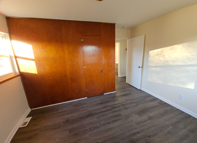 Building Photo - 615 19th St