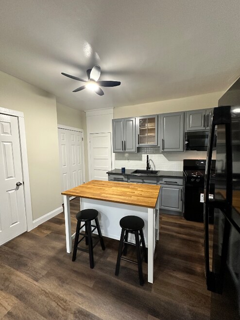 Building Photo - 6624 Jackson St