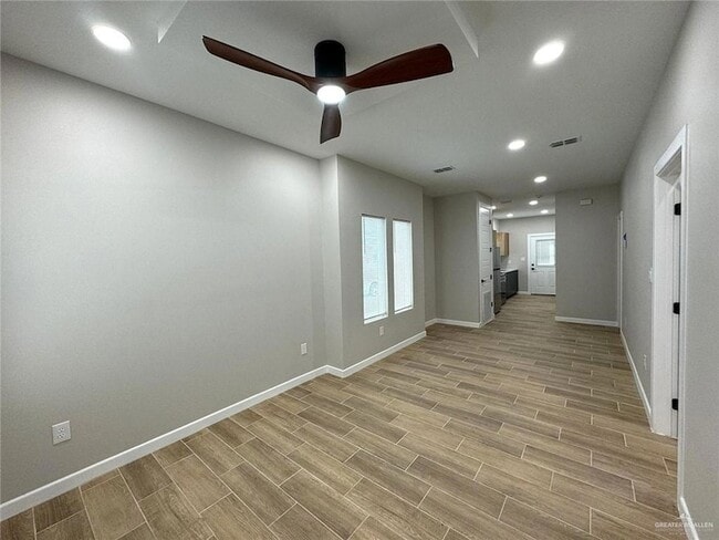 Building Photo - 103 N San Jose Dr