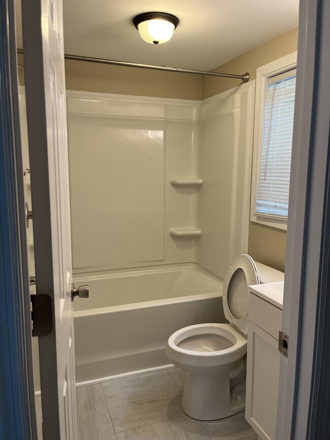 Building Photo - 852 Hornbuckle Rd