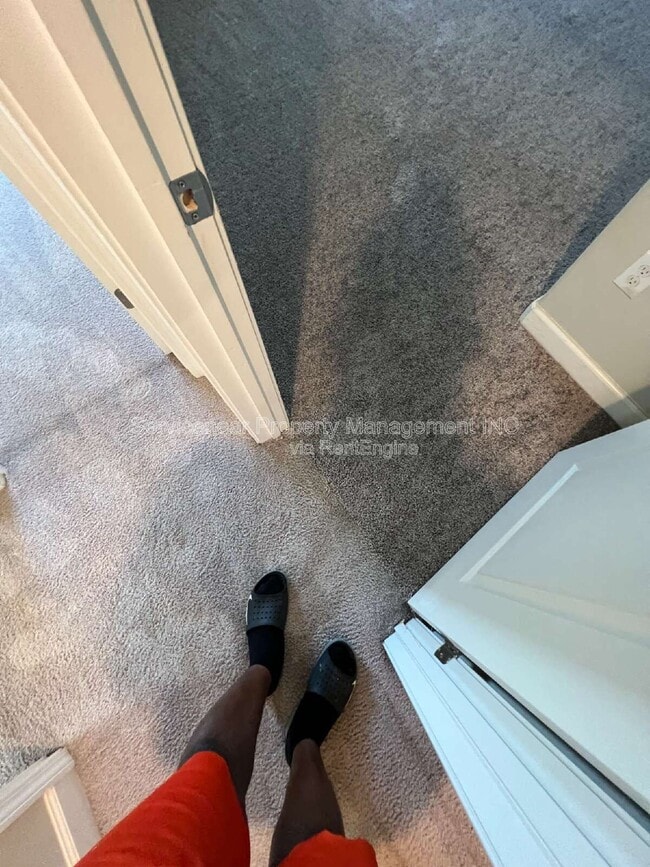 Building Photo - 939 Terra Vista St