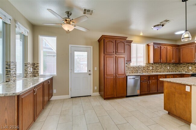Building Photo - 2255 Calistoga Ct