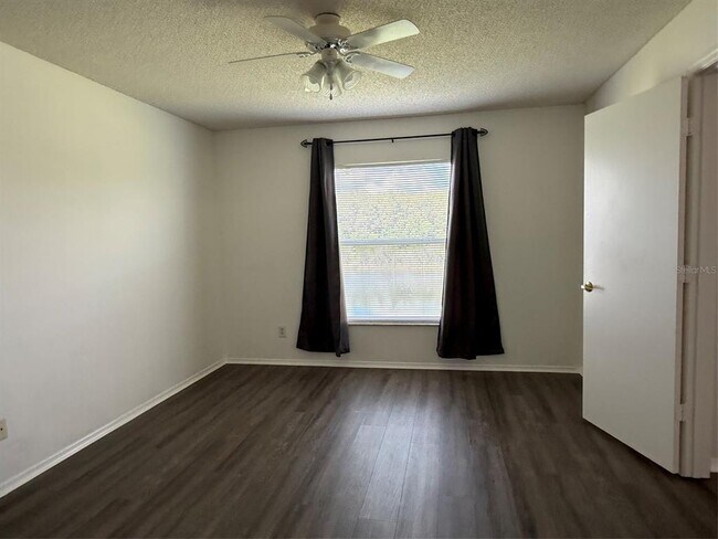 Building Photo - 13348 Fairway Glen Dr