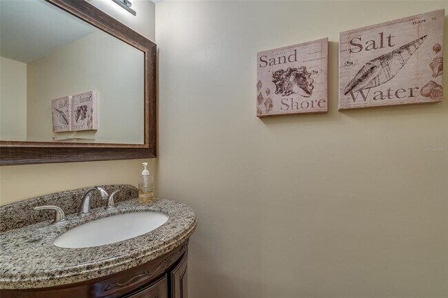 Building Photo - 6500 Sunset Way