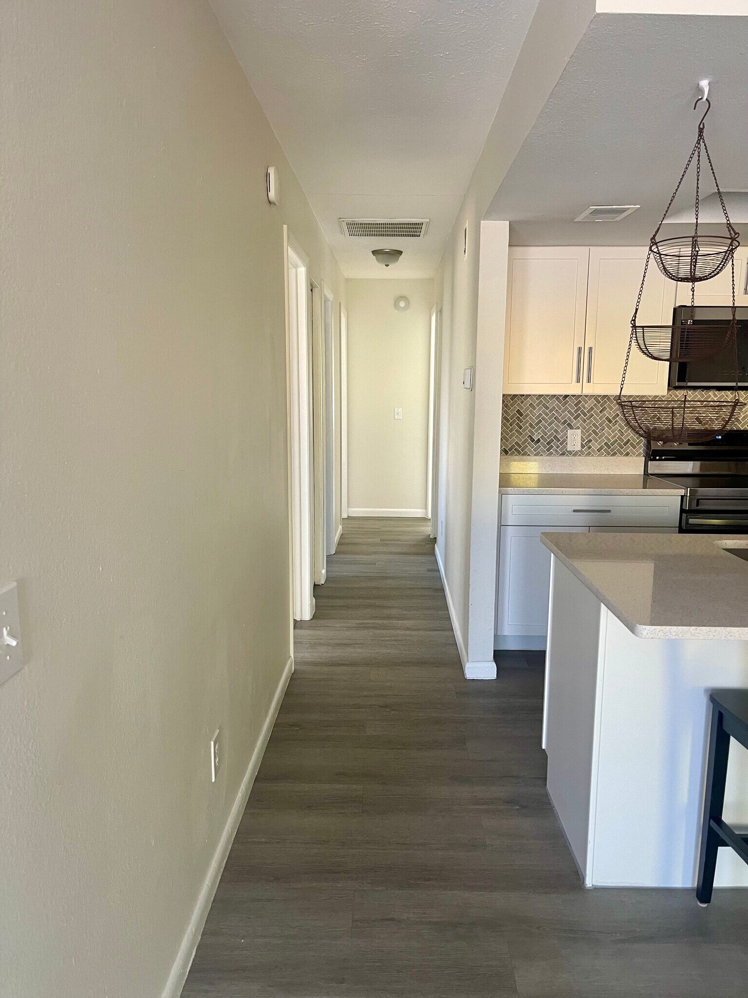 Building Photo - 1252 SE 8th St