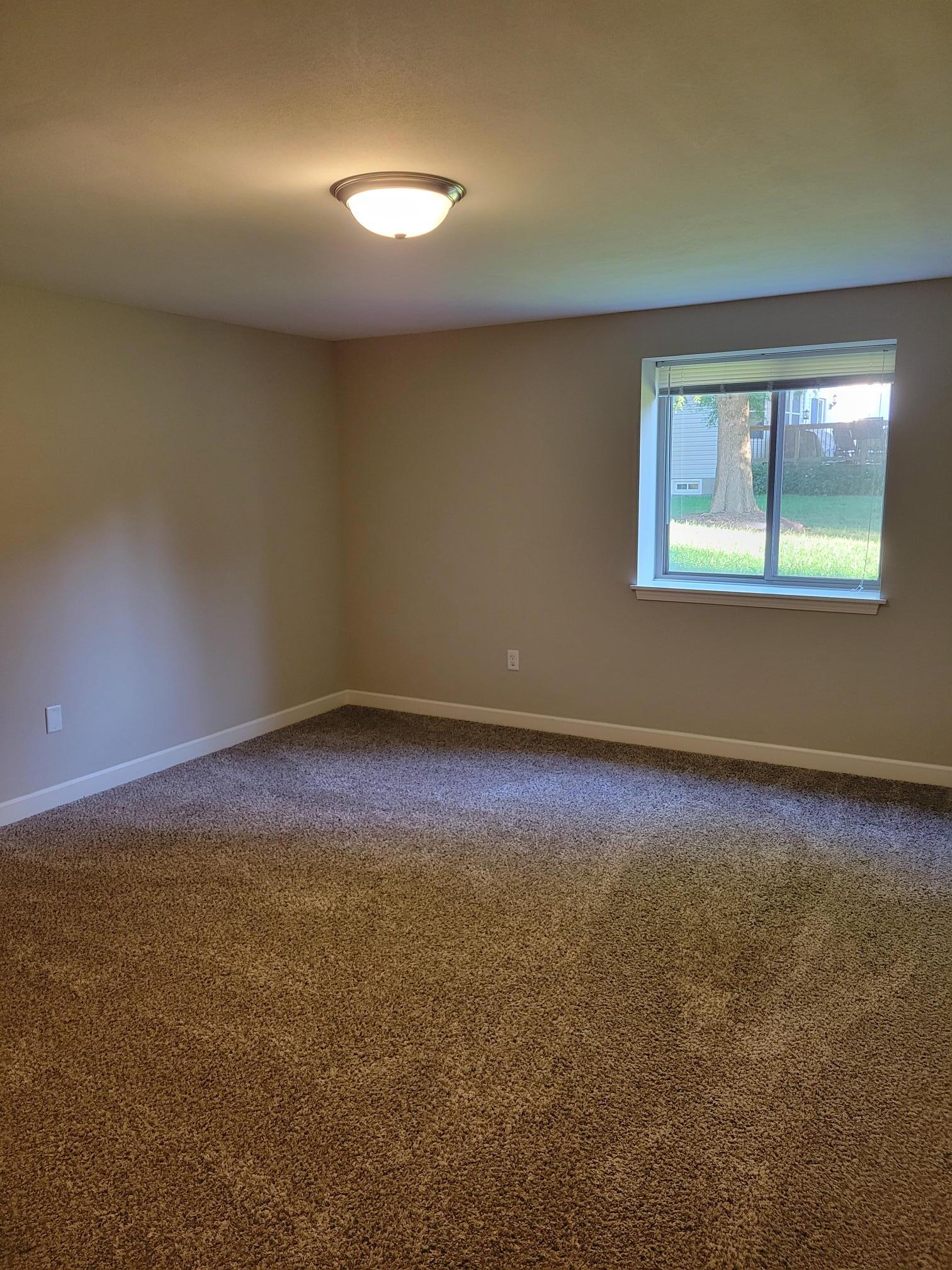 Building Photo - 2616 Fieldstone Dr