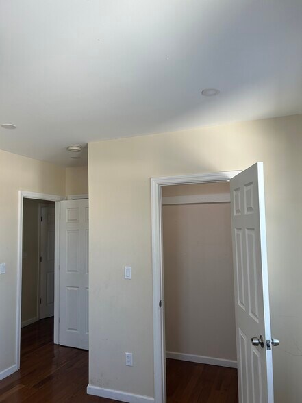 Building Photo - 14435 224th St