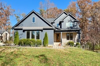 Building Photo - 8925 Pine Ridge Rd