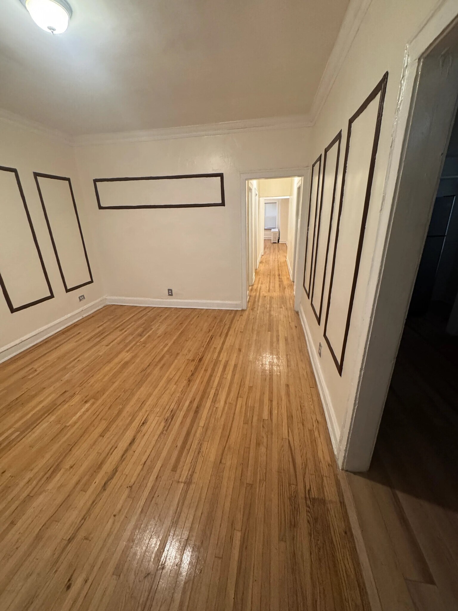 Building Photo - 8046 S Langley Ave