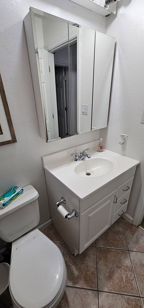 Building Photo - 4162 Whitehall Dr