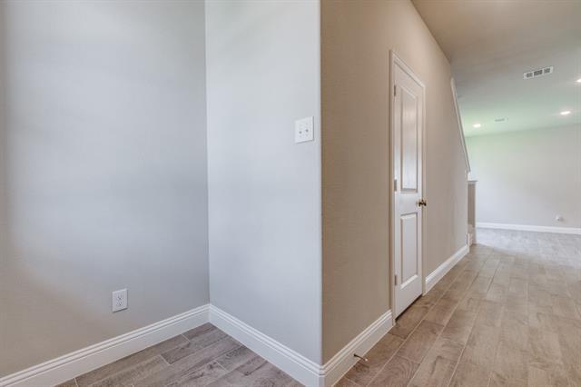 Building Photo - 1632 Barnwood Trce