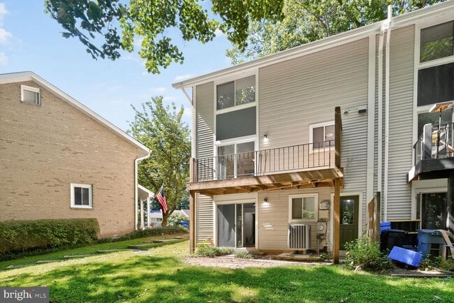 Building Photo - 7827 Archbold Terrace