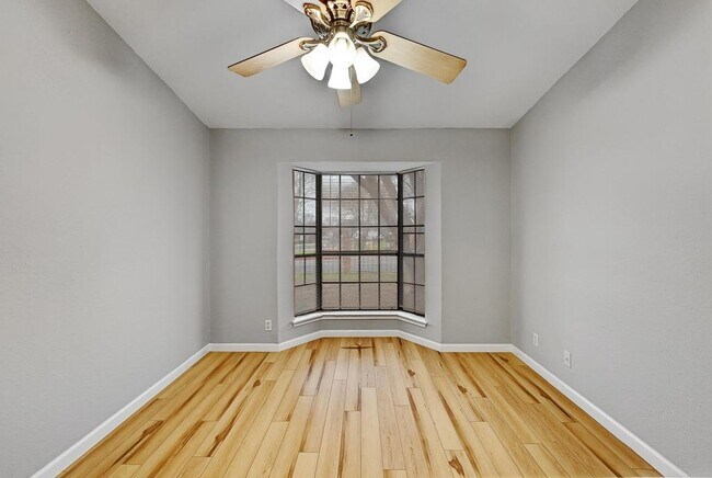 Building Photo - 1601 Faro Dr