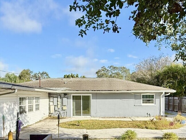 Building Photo - 2658 Sunny Breeze Ave