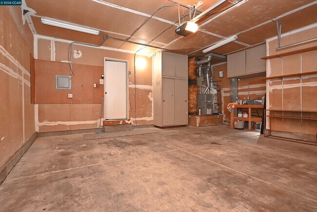 Building Photo - 200 Powhattan Ct