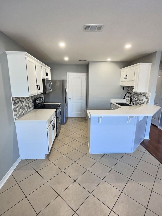 Building Photo - Ocean Springs home in the Waterford Village Subdivision!