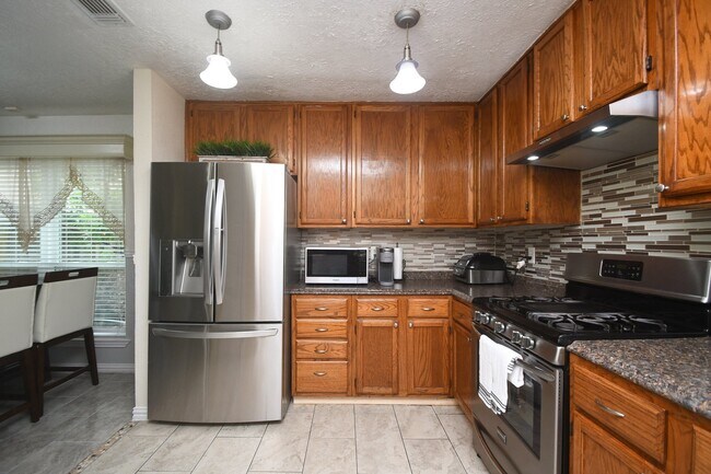 Building Photo - 7514 Split Oak Ct
