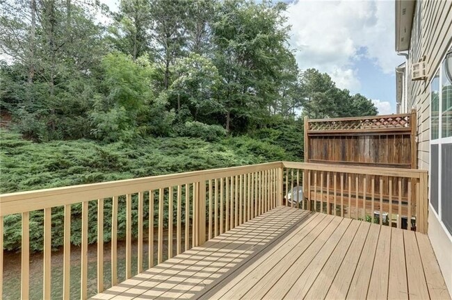 Building Photo - 11030 Brunson Dr